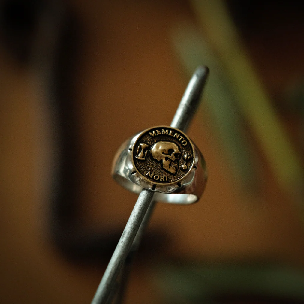 Memento Mori Premium Signet Ring - Image 4